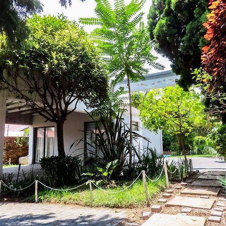 Corgi Guest House Johannesburg Exterior foto