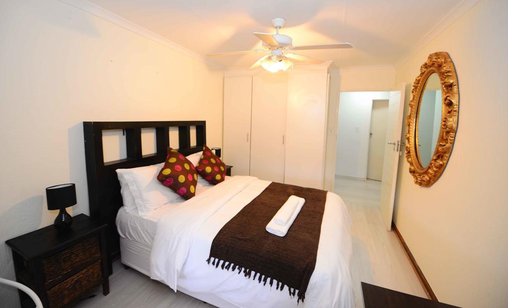 Corgi Guest House Johannesburg Exterior foto