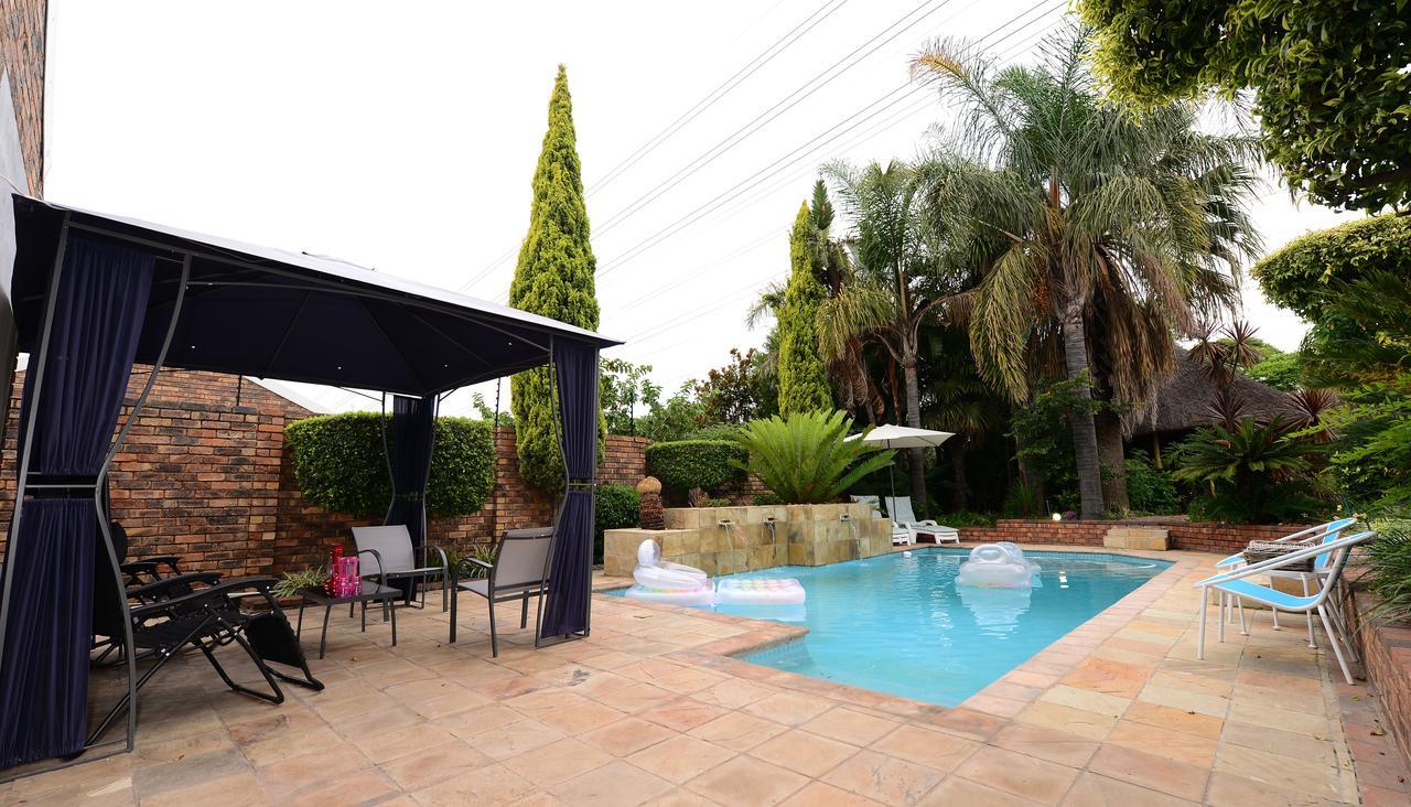 Corgi Guest House Johannesburg Exterior foto