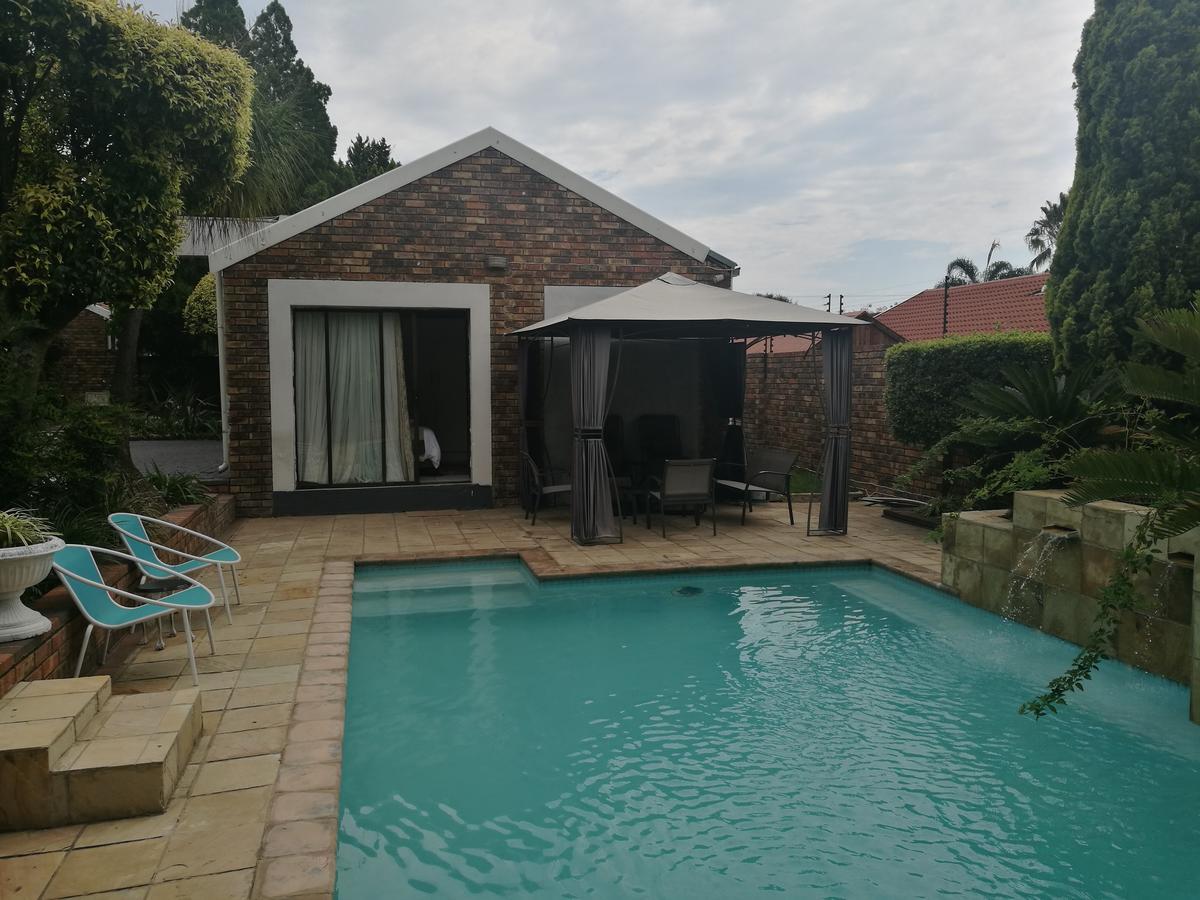 Corgi Guest House Johannesburg Exterior foto