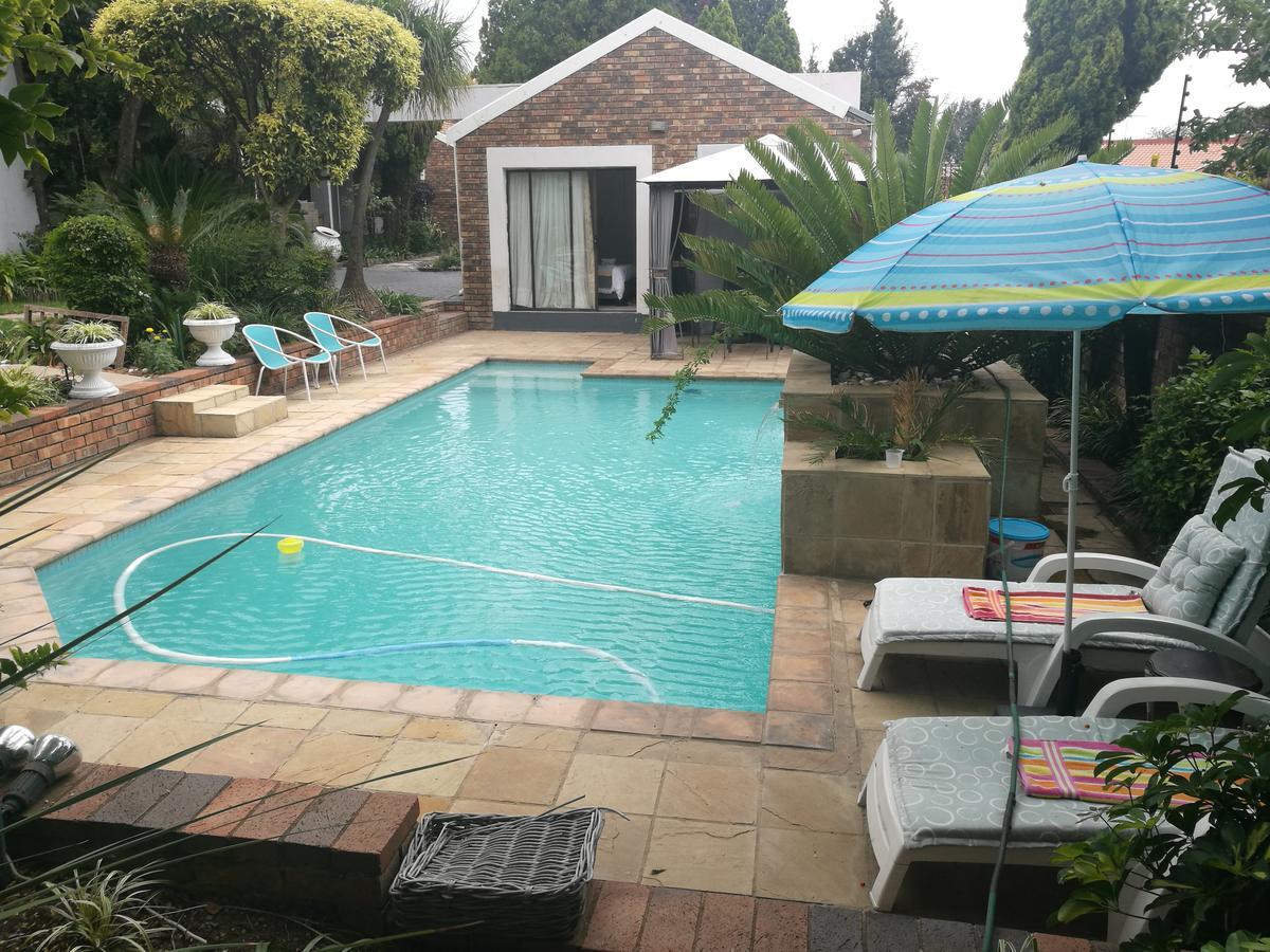 Corgi Guest House Johannesburg Exterior foto