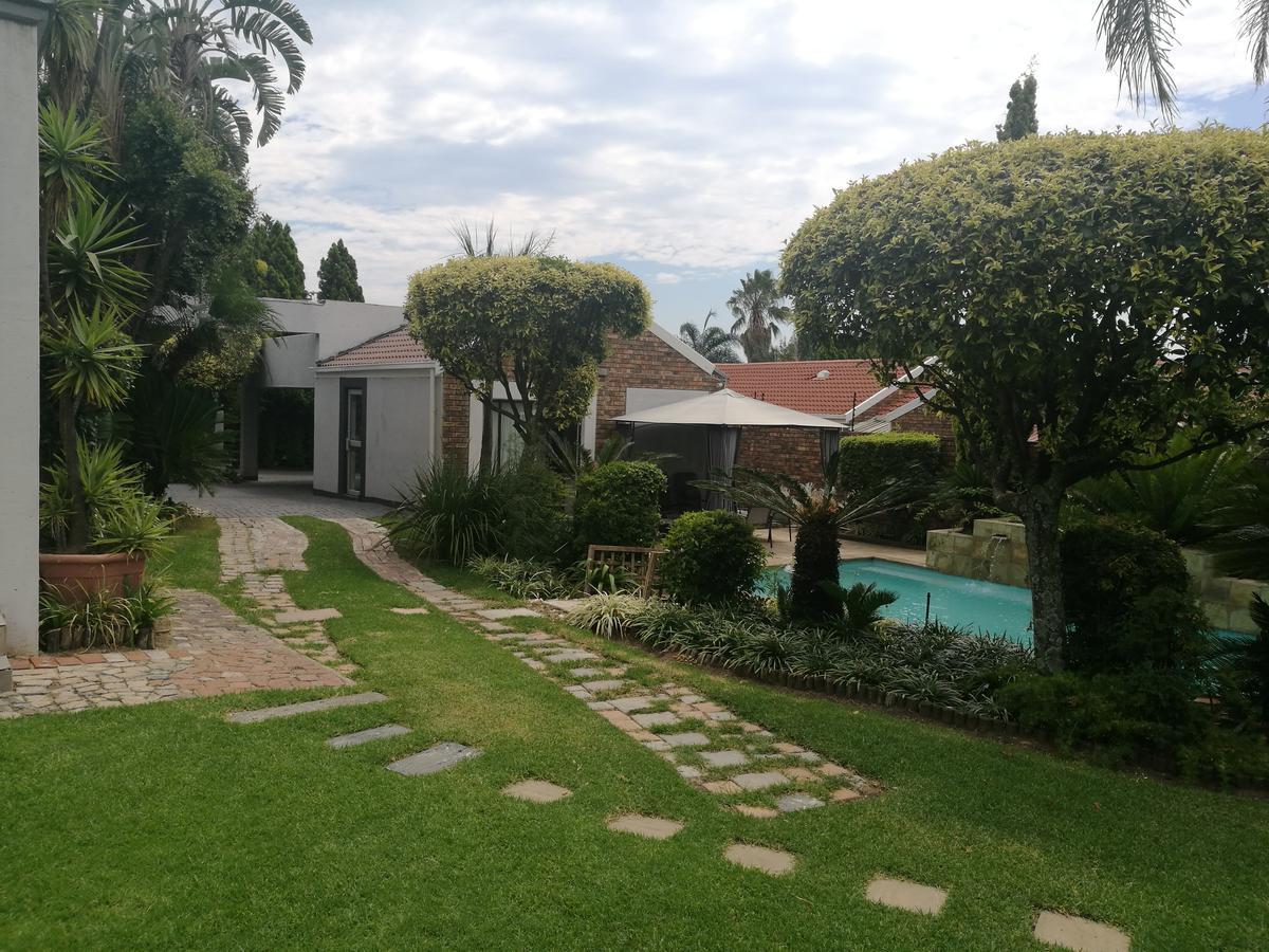 Corgi Guest House Johannesburg Exterior foto