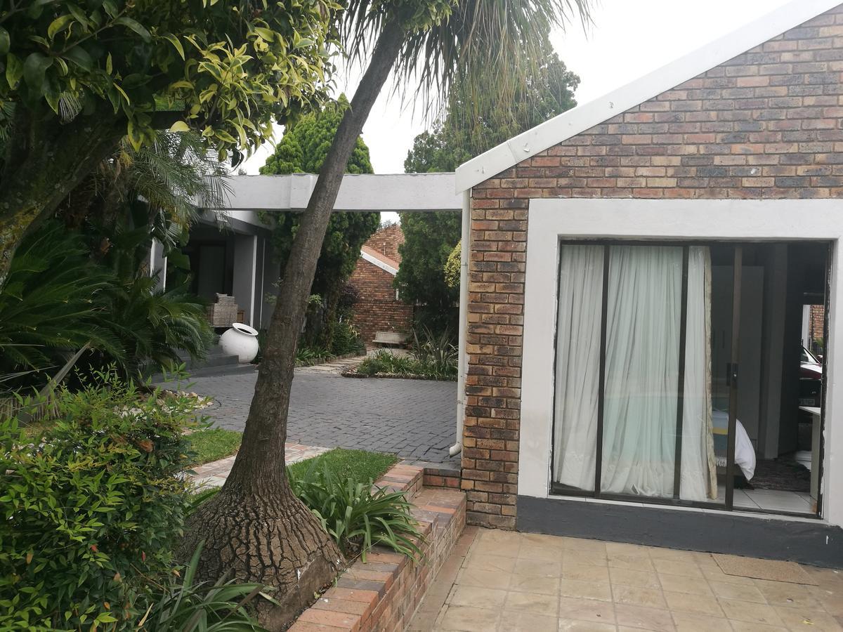 Corgi Guest House Johannesburg Exterior foto