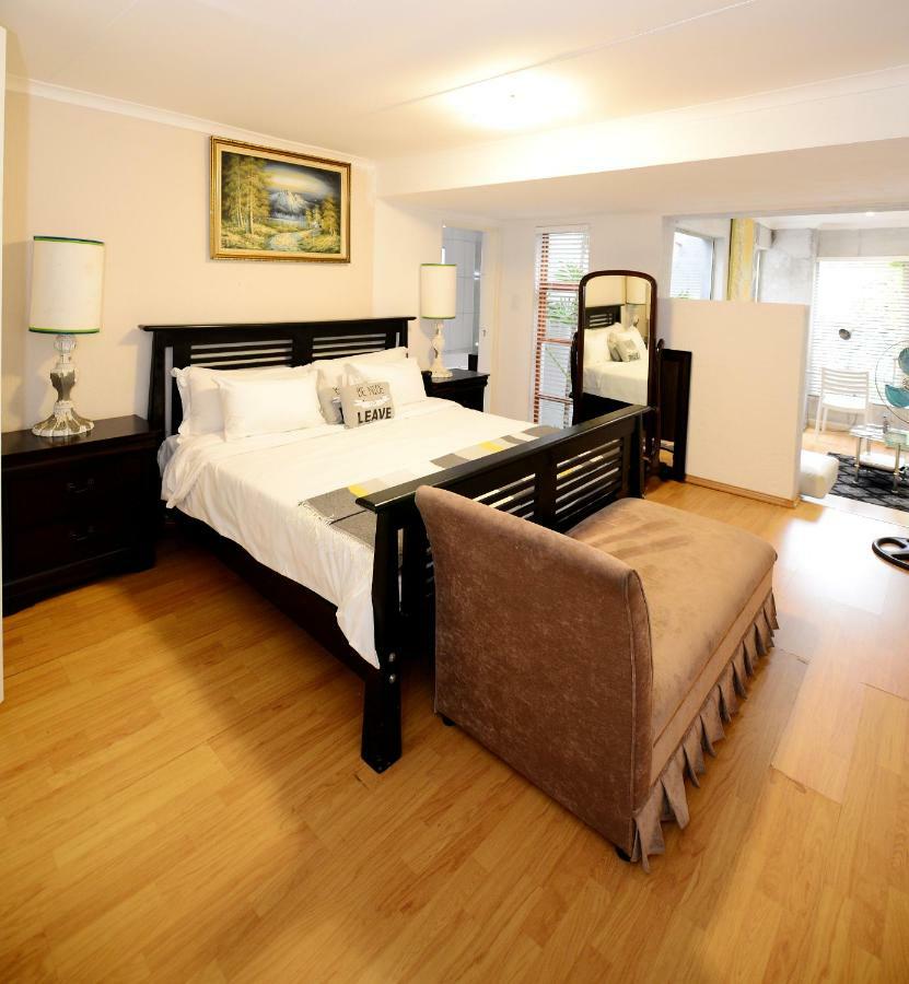 Corgi Guest House Johannesburg Exterior foto